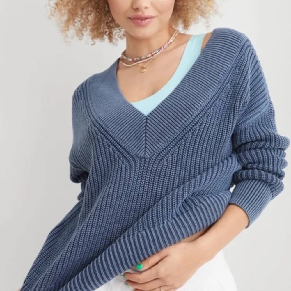 Aerie Textured Blue V-Neck Sweater